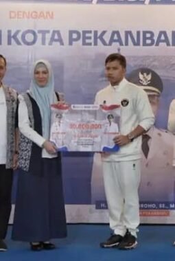 SEA Games 2025 di Thailand. Total 91 emas dibawa, dan 1 emas diantaranya disumbang oleh atlet senam Pekanbaru