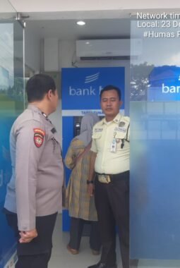 Rutin Kanit Samapta Polsek Rangkasbitung Polres Lebak Patroli Dialogis Cek Mesin ATM Milik Bank BJB