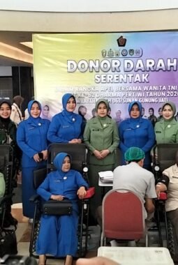 Donor Darah Serentak dalam Rangka HUT ke-62 Dharma Pertiwi