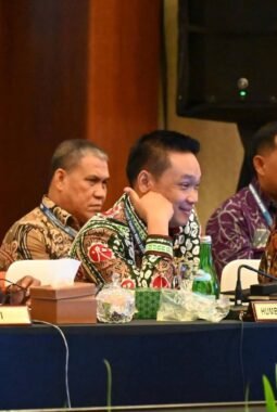 Bupati Humbahas Hadiri RUPS PT Bank Sumut di Medan