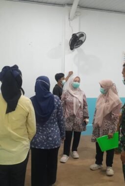 Babinsa Lemahwungkuk Dampingi Sidak Dapur MBG, Pastikan Kualitas dan Kebersihan Terjaga