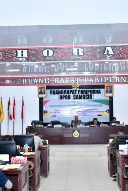 Bupati Samosir Sampaikan LKPJ 2025 Kepada DPRD