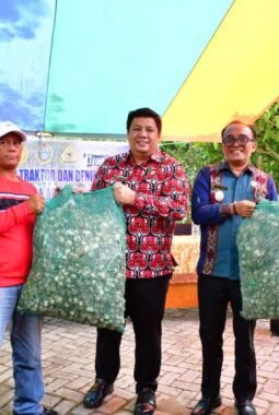 Didukung APBN 2026, Kabupaten Samosir Disiapkan Jadi Sentra Bawang Putih, Vandiko : Program Presiden Yang Harus Disukseskan