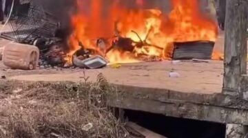 Di Rohil Riau Berujung Ricuh: Massa Bakar Rumah Diduga Bandar Narkoba!