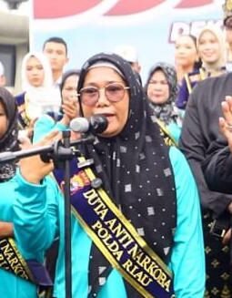 Ancaman narkoba yang kian nyata membuat masyarakat, terutama para ibu, memilih untuk tidak lagi diam