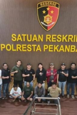 Kerja yata Polda Riau:Tim Gabungan Tangkap Debt Collector Lakukan Kekerasan dan Pemerasan di Pekanbaru
