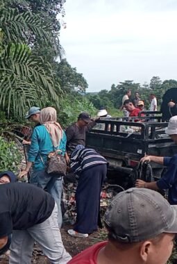 Menyambut pelaksanaan Musabaqah Tilawatil Qur’an (MTQ) tingkat Provinsi Riau:Aksi Bersih lingkungan Dilaksanakan Diwilayah Sengingi Hilir