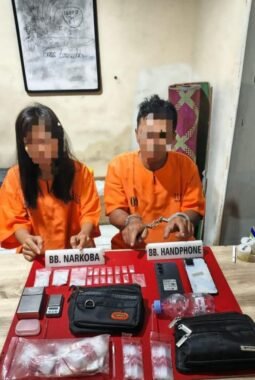 Polres Kampar Tangkap Sepasang Kekasih Pengedar Narkoba di Tapung