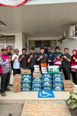BUPATI MUBA H. M. TOHA, SH SALURKAN BANTUAN AWAL UNTUK TIM PENANGANAN KARHUTLA DI BAYUNG LENCIR